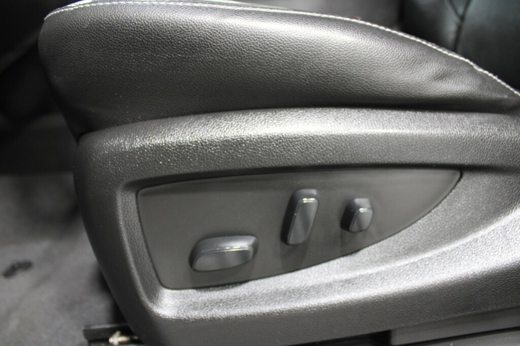 Used 2020 GMC Yukon SLT SUV