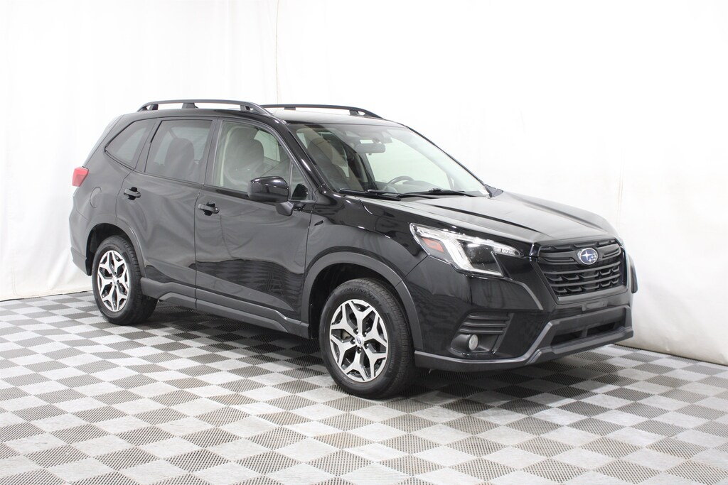 Used 2023 Subaru Forester Premium SUV