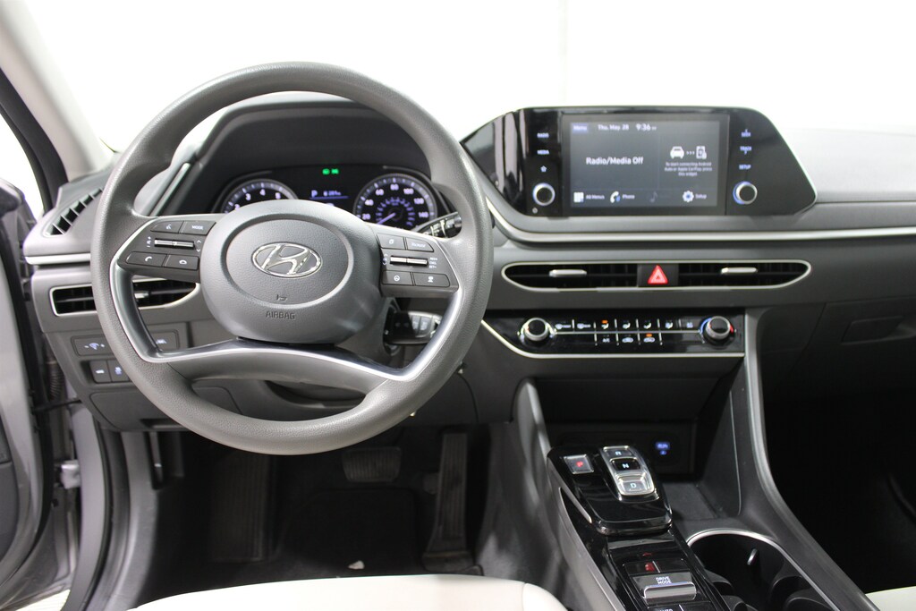 Used 2023 Hyundai Sonata SE Sedan