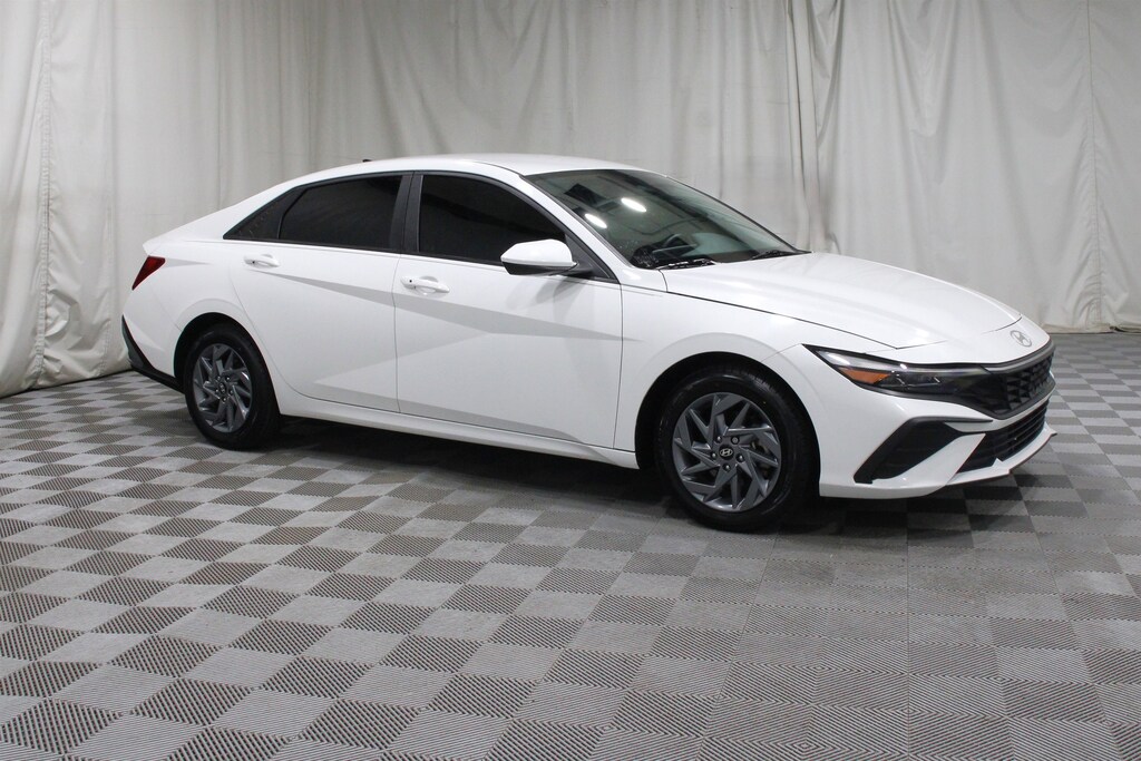 Used 2024 Hyundai Elantra SEL Sedan