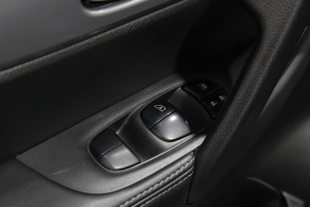 Used 2020 Nissan Rogue Sport SV SUV