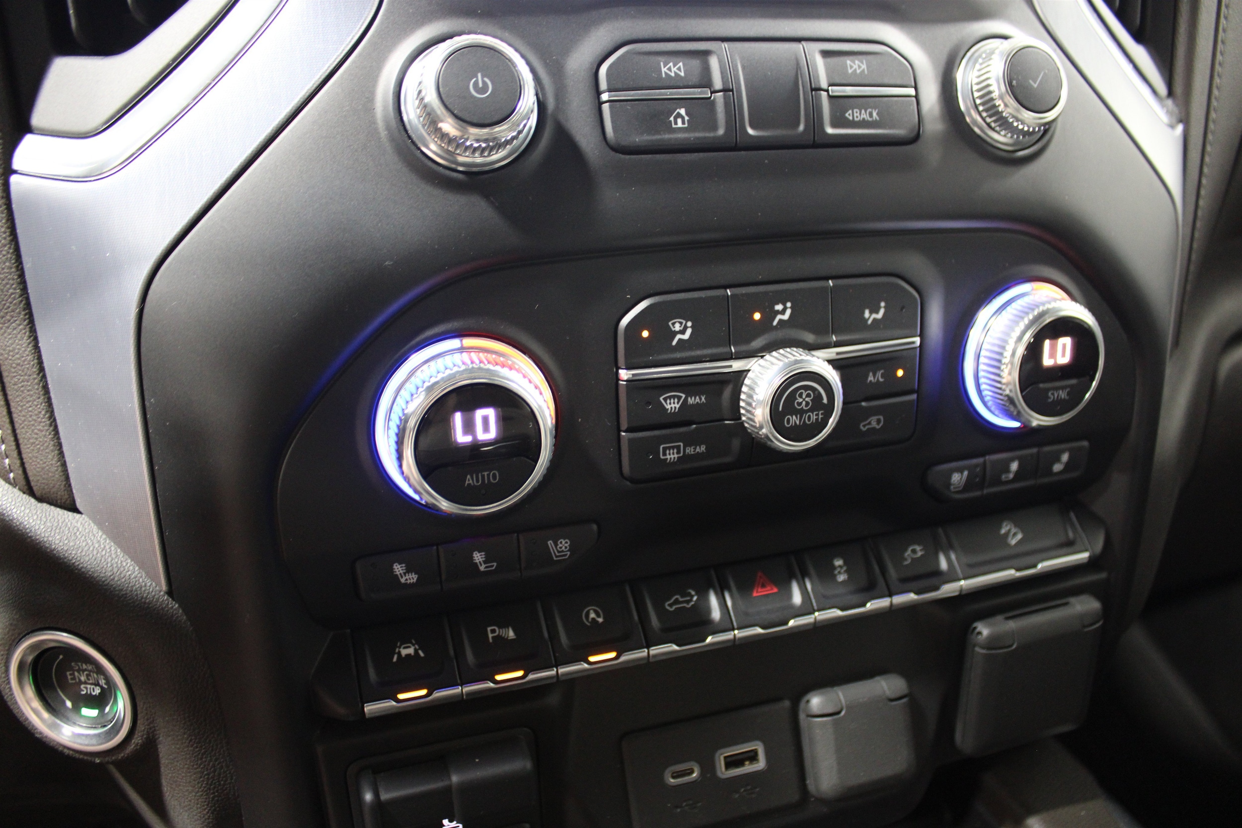 2021 GMC Sierra 1500 SLT - Photo 16