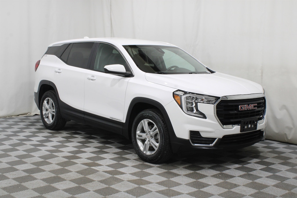 Used 2022 GMC Terrain SLE SUV