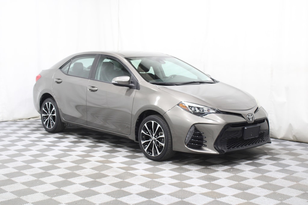 Used 2019 Toyota Corolla SE Sedan