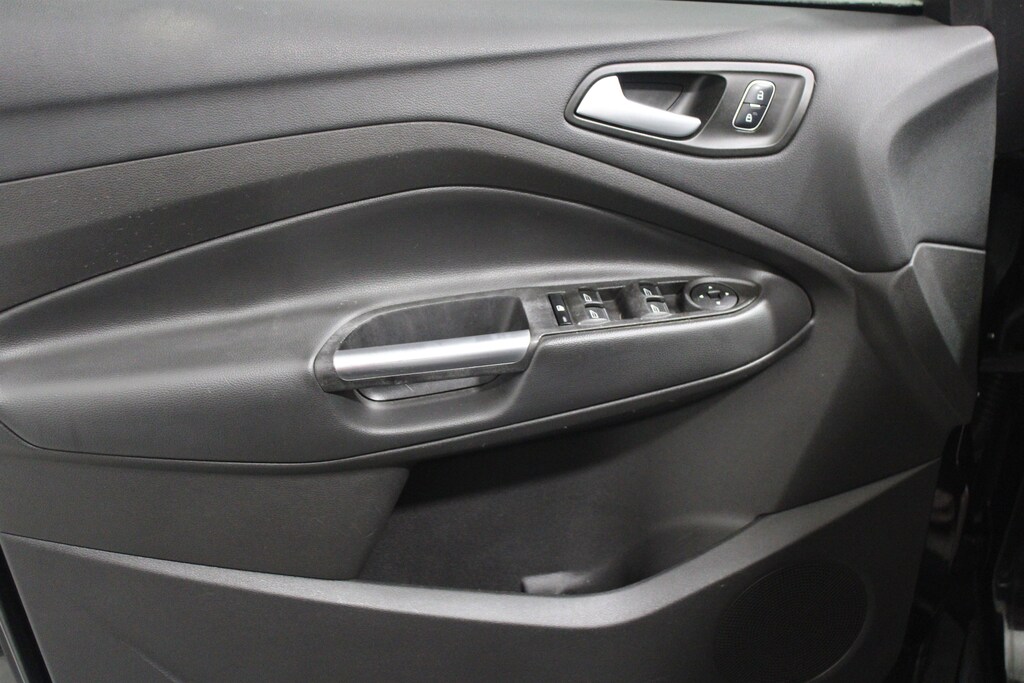 Used 2017 Ford Escape SE SUV