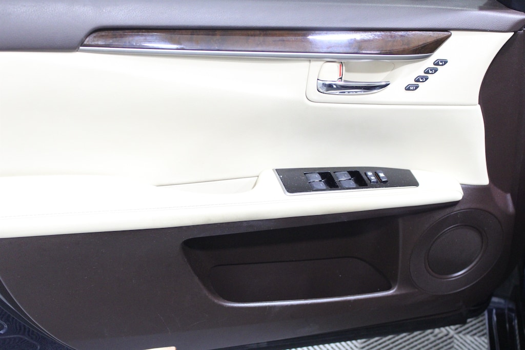 Used 2016 Lexus ES 350 Sedan