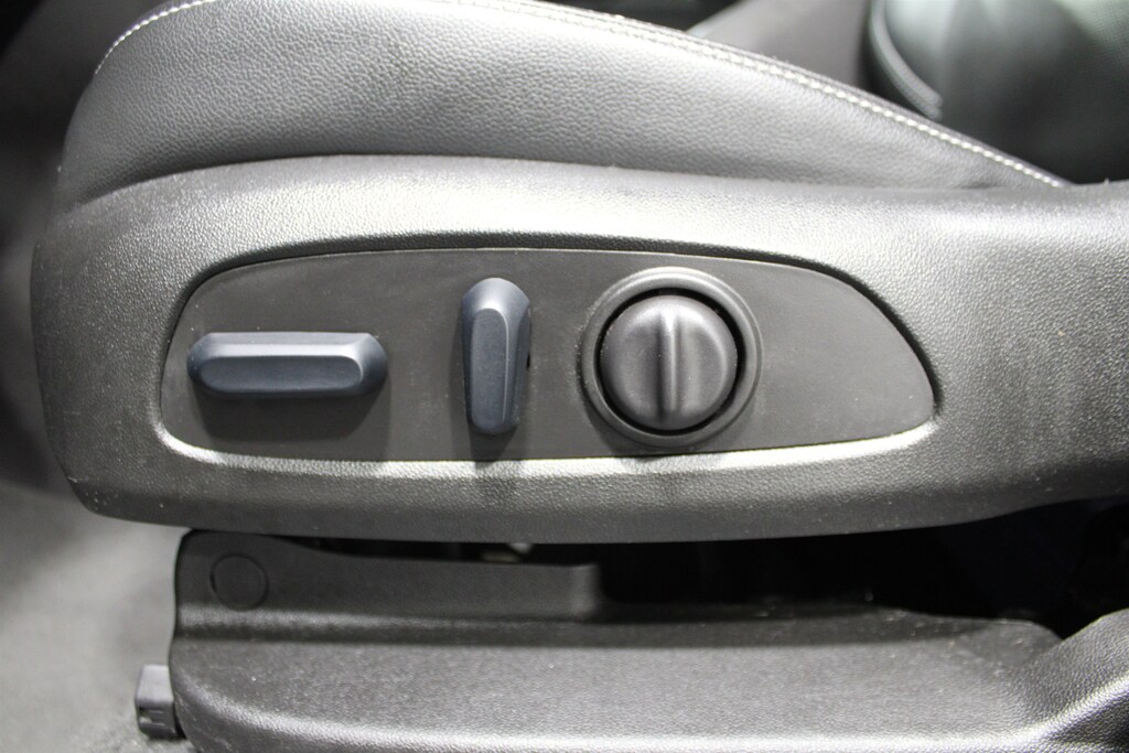 Used 2024 GMC Terrain SLT SUV