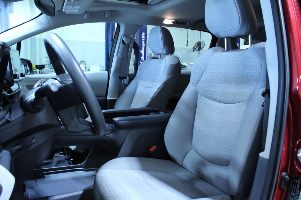 Used 2021 Toyota Sienna LE 8 Passenger Van