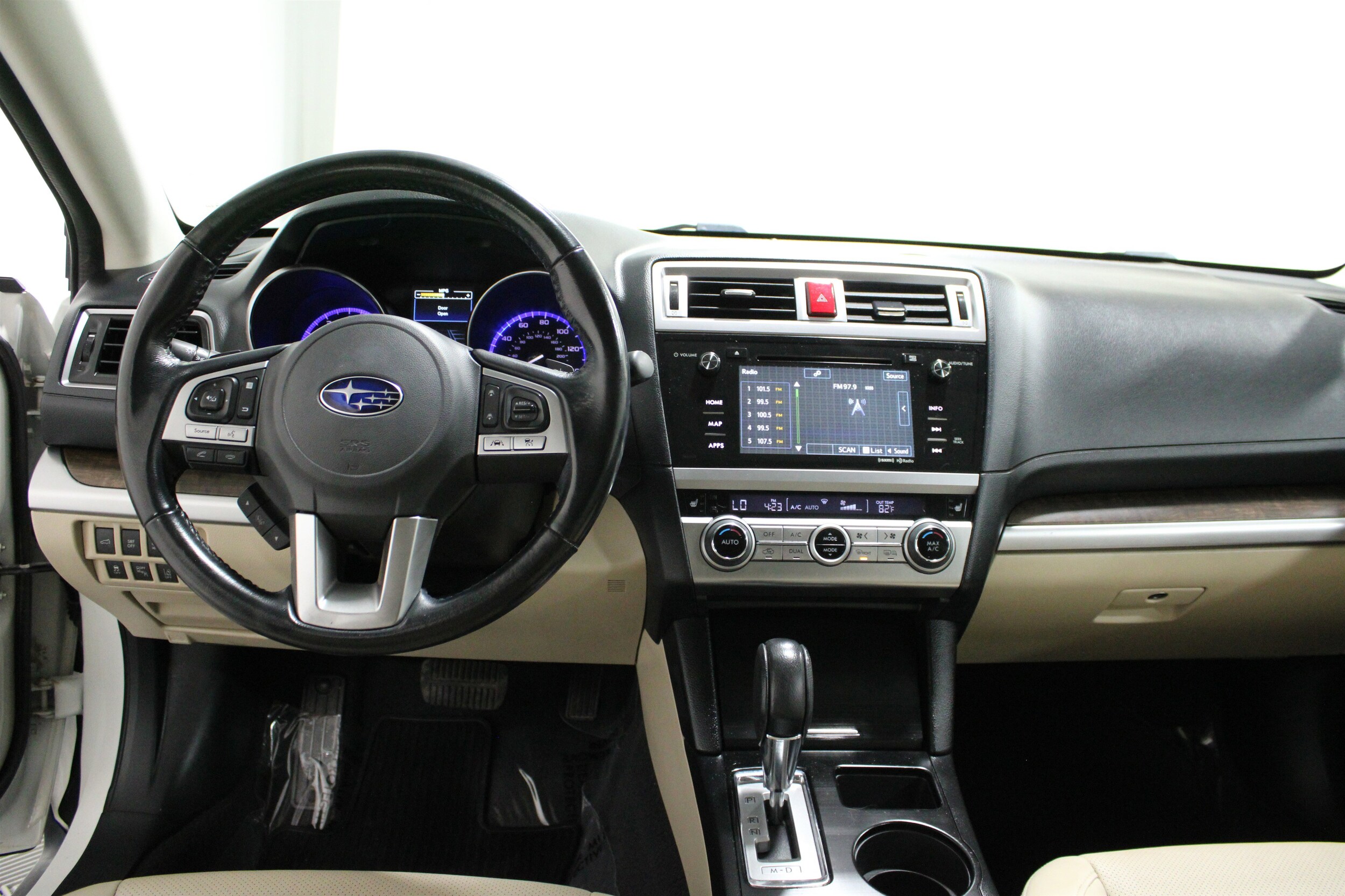 Image 2 of 2016 Subaru Outback 2.5i Limited SUV