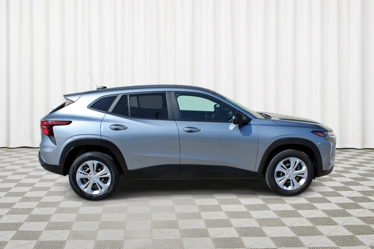 Used 2025 Chevrolet Trax LS SUV
