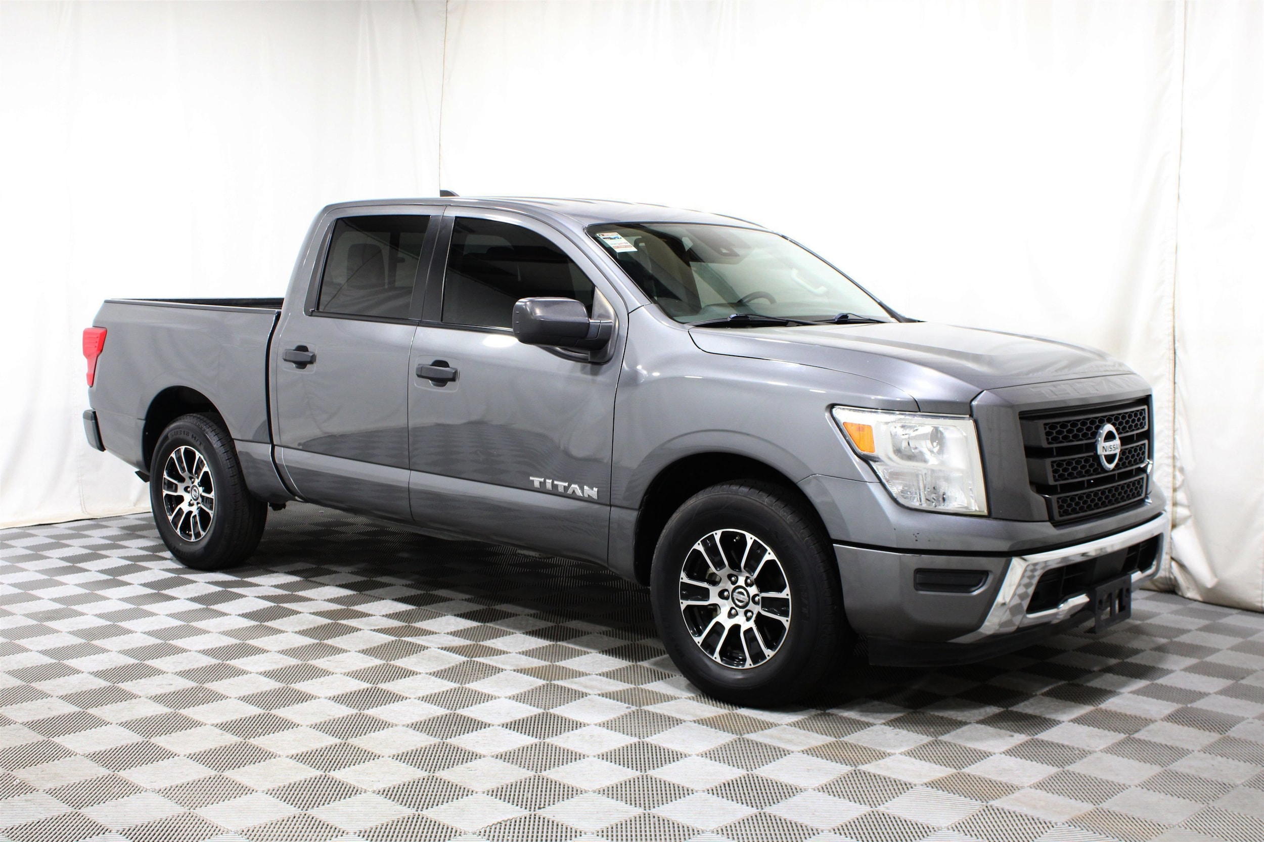 2022 Nissan Titan