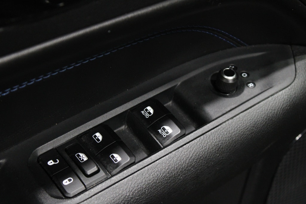 Used 2025 Jeep Compass Latitude SUV