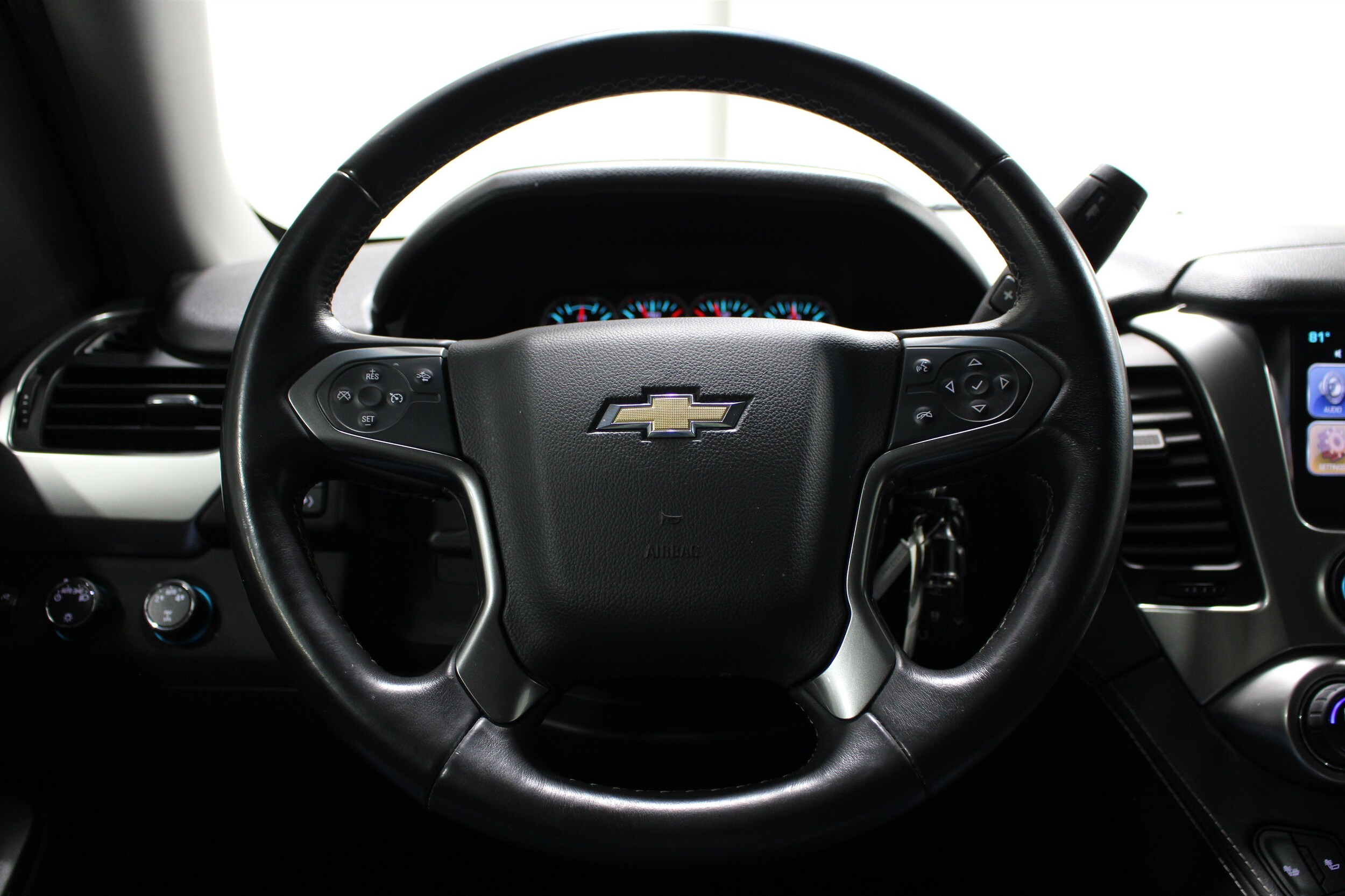 2016 Chevrolet Tahoe LT - Photo 11
