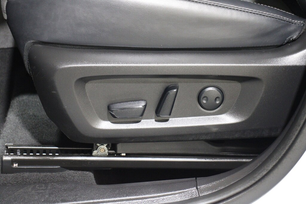 Used 2024 Mitsubishi Outlander SE Black Edition SUV