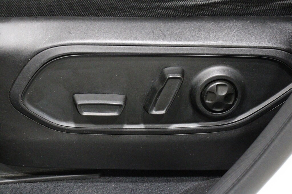 Used 2023 Jeep Grand Cherokee L L Laredo SUV