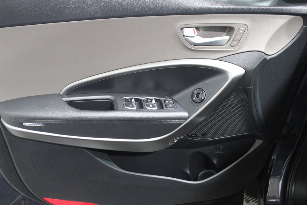 Used 2017 Hyundai Santa Fe SE Ultimate SUV