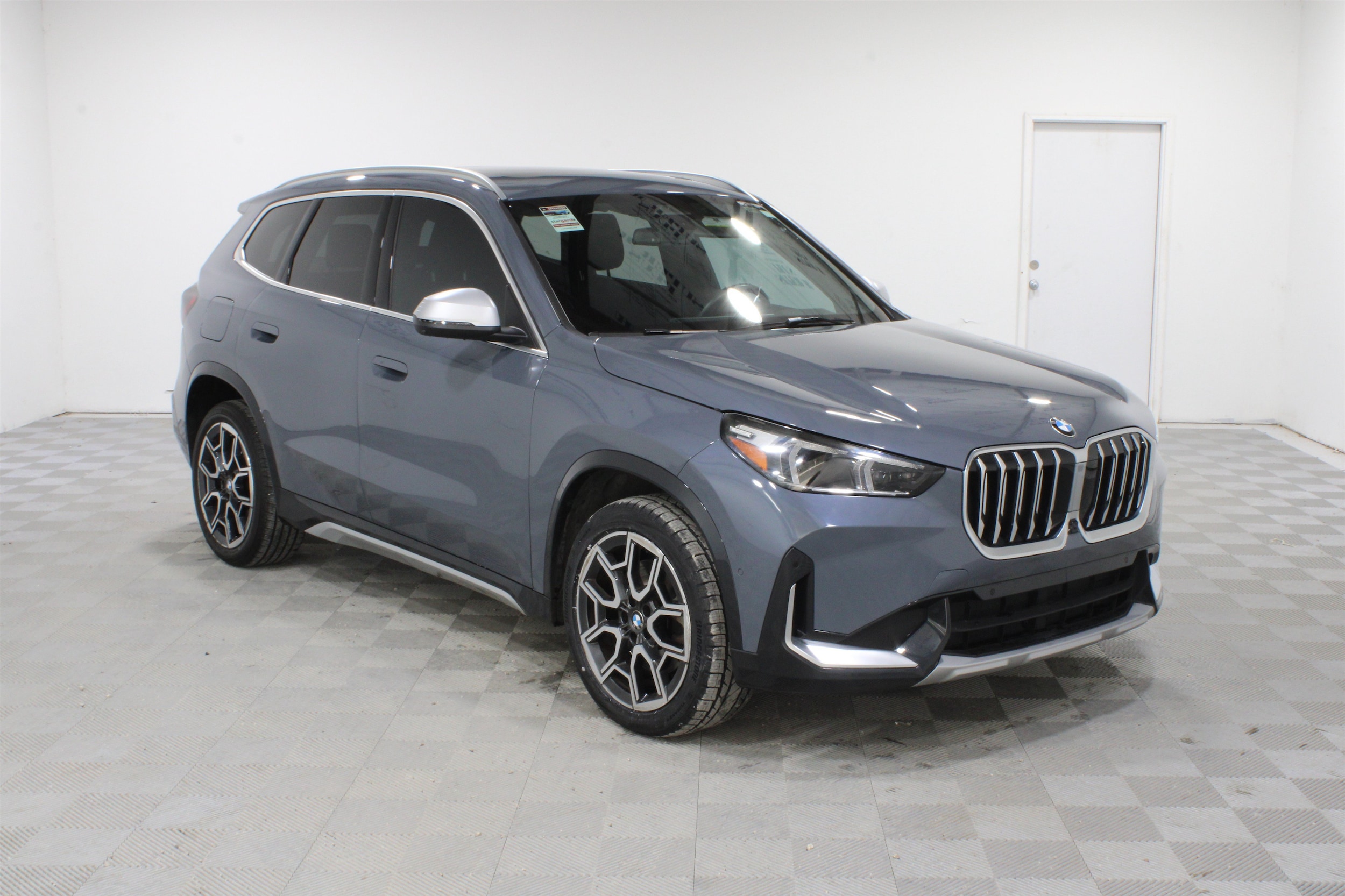 2023 BMW X1
