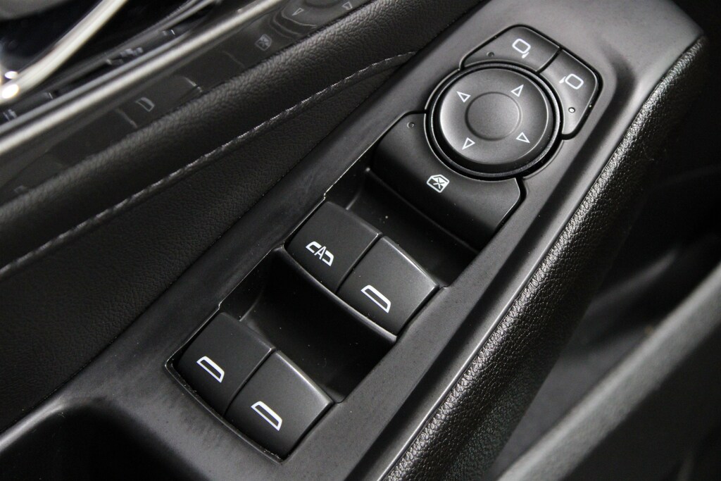 Used 2023 Chevrolet Traverse LT Cloth w/1LT SUV