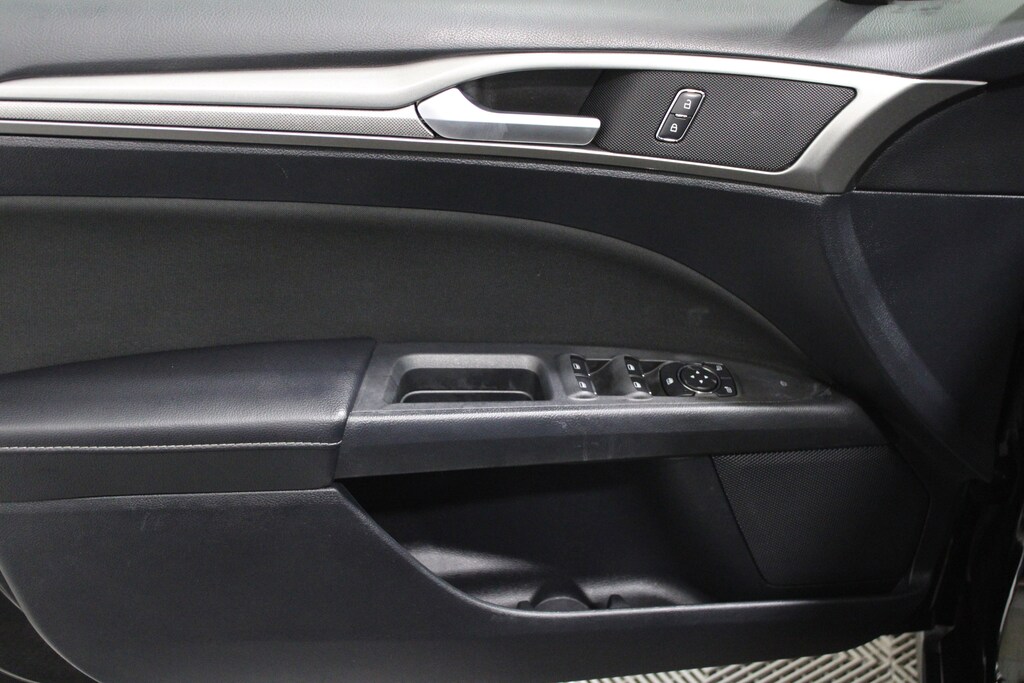 Used 2020 Ford Fusion SE Sedan