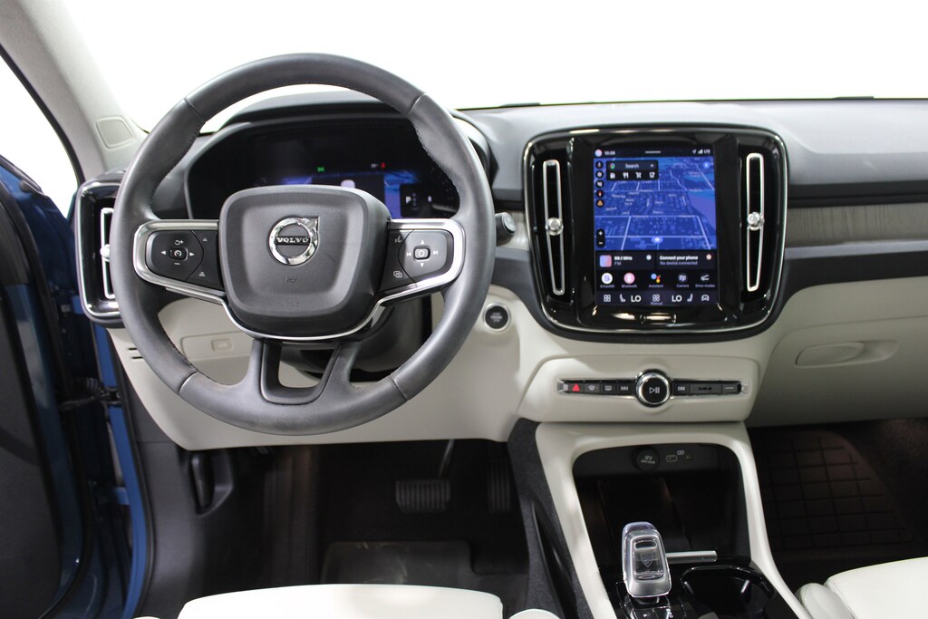 Used 2023 Volvo XC40 B5 AWD Plus Dark SUV