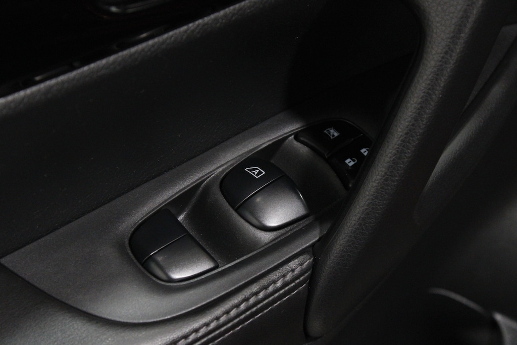 Used 2022 Nissan Rogue Sport SV SUV