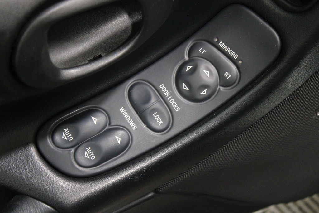 Used 2000 Chevrolet Corvette Base Coupe