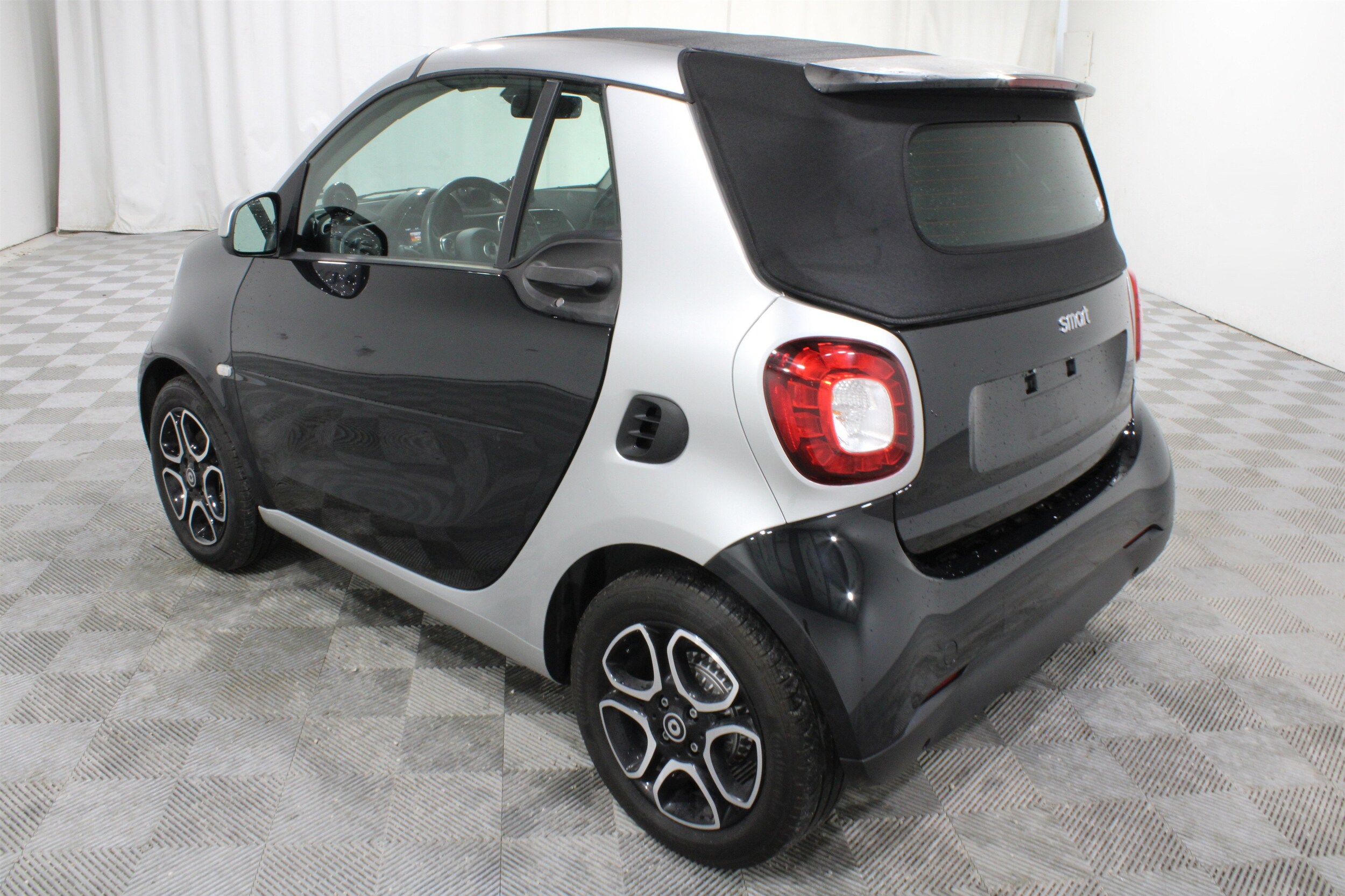 2017 smart fortwo prime - Photo 23