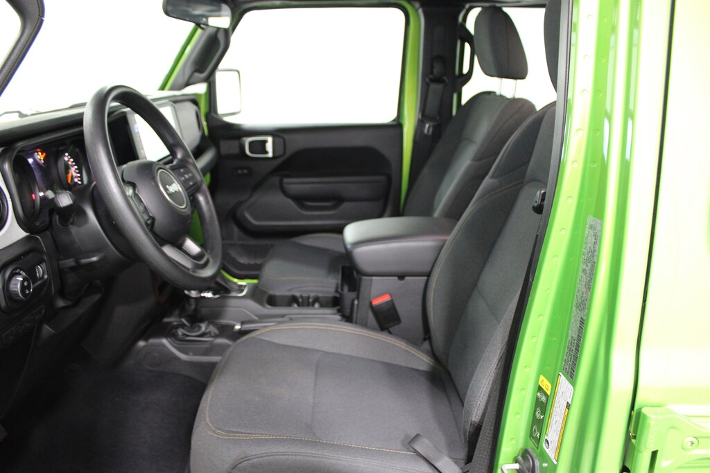Used 2025 Jeep Gladiator Sport Truck Crew Cab