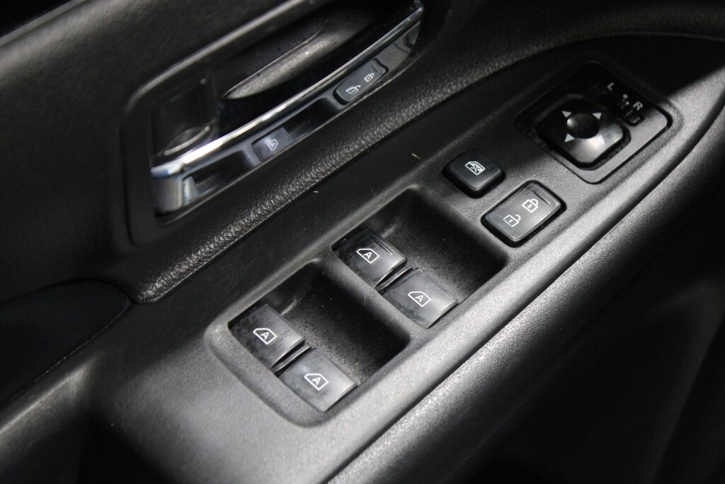 Used 2020 Mitsubishi Outlander  CUV