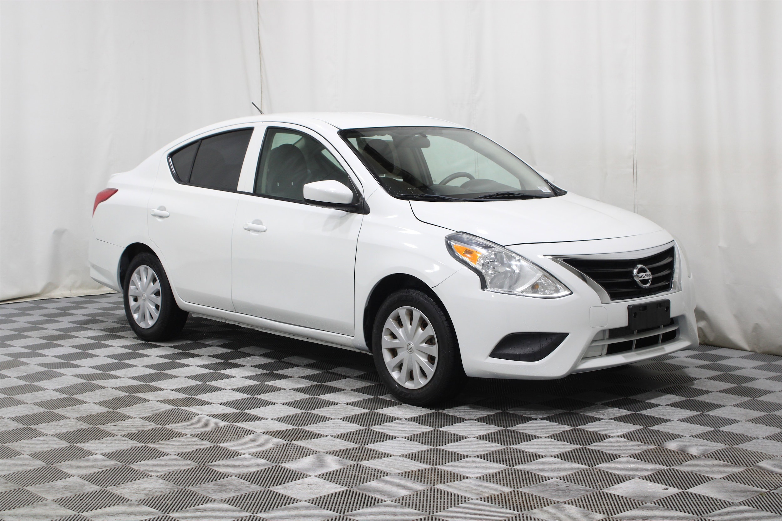 2017 Nissan Versa Sedan