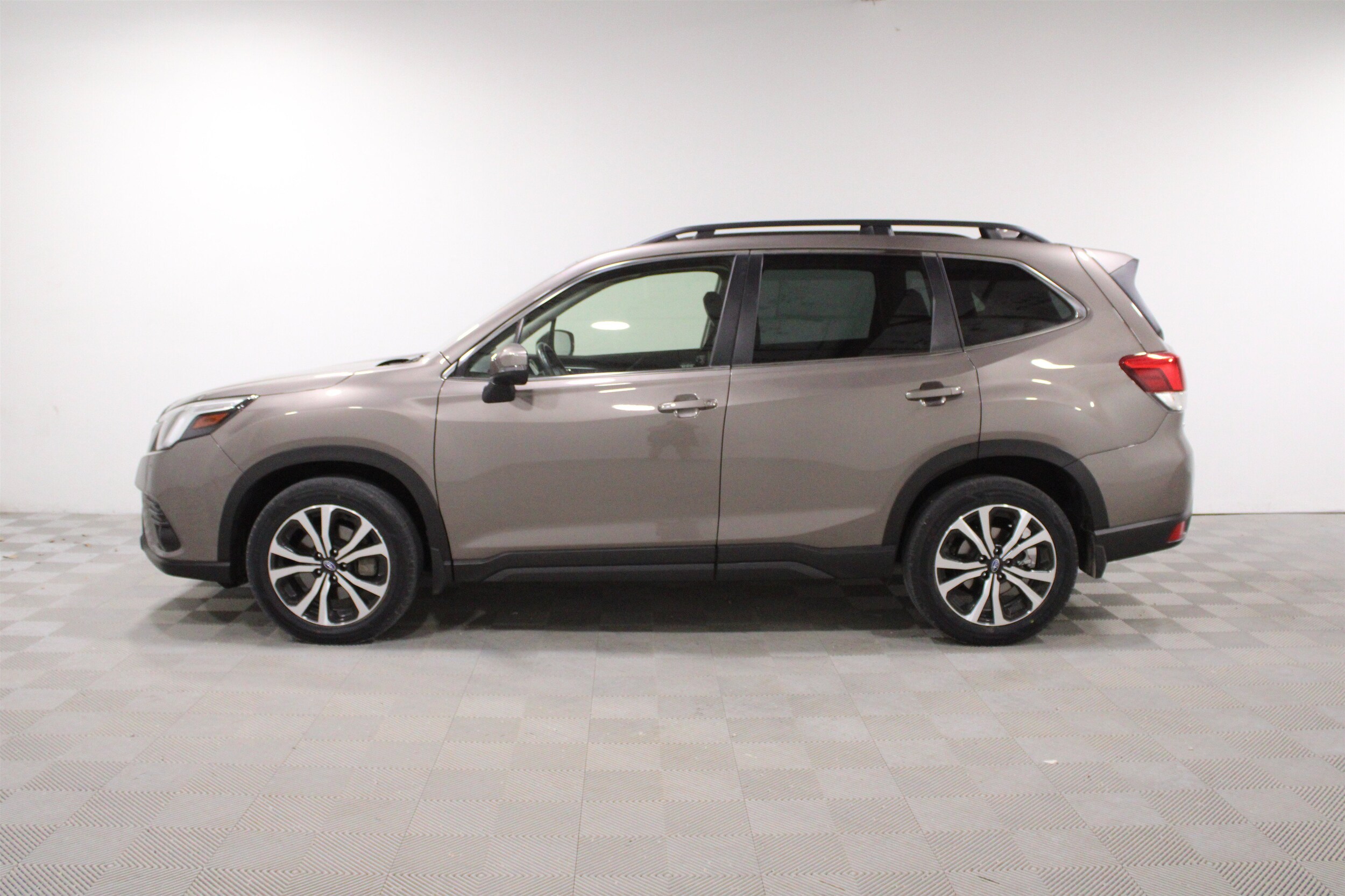 2023 Subaru Forester Limited - Photo 32