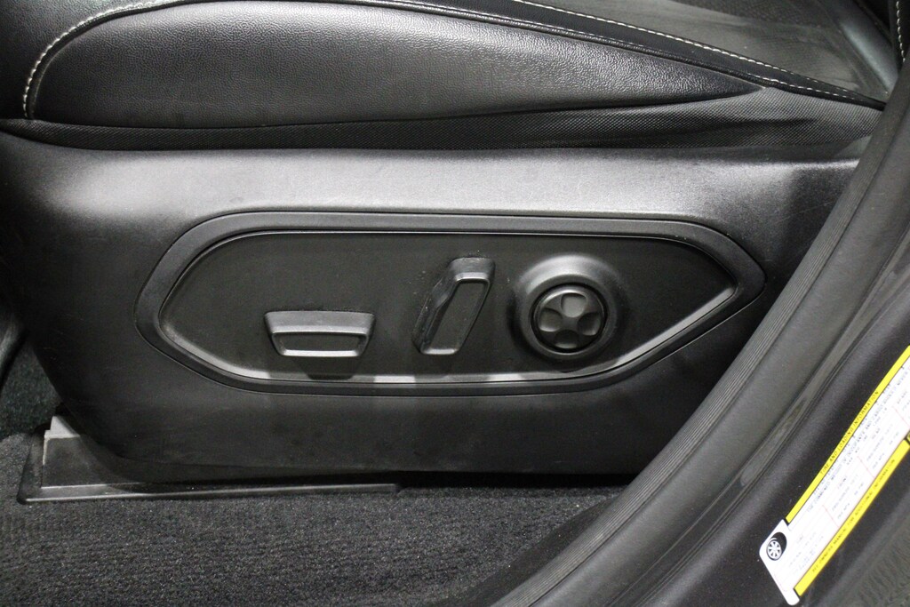 Used 2023 Jeep Grand Cherokee L Laredo SUV