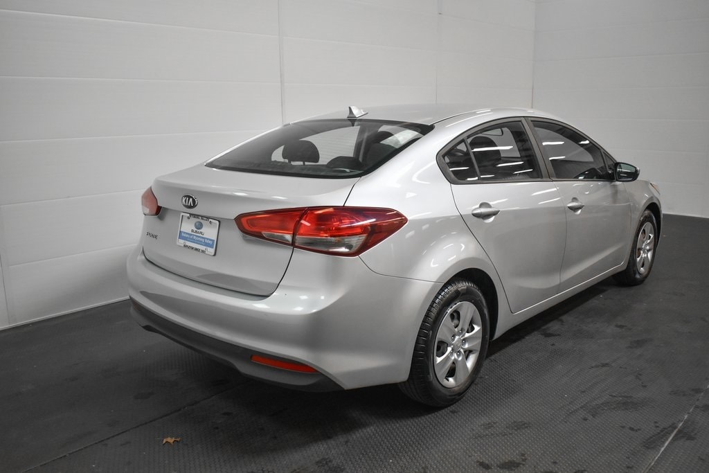 2018 Kia Forte LX Base photo 4