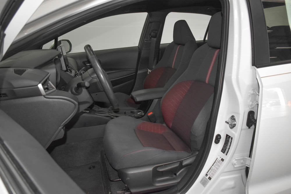 2023 Toyota Corolla SE photo 18