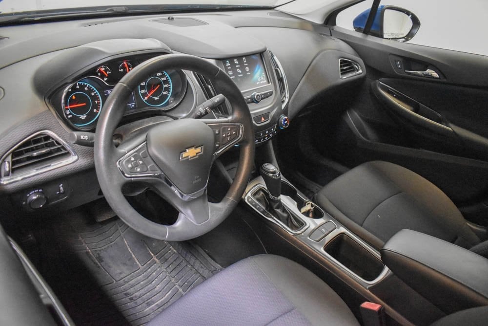 2017 Chevrolet Cruze LT photo 15