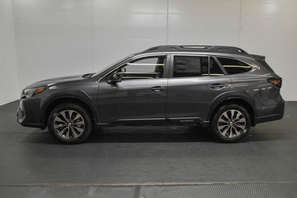 2025 Subaru Outback Limited photo 4