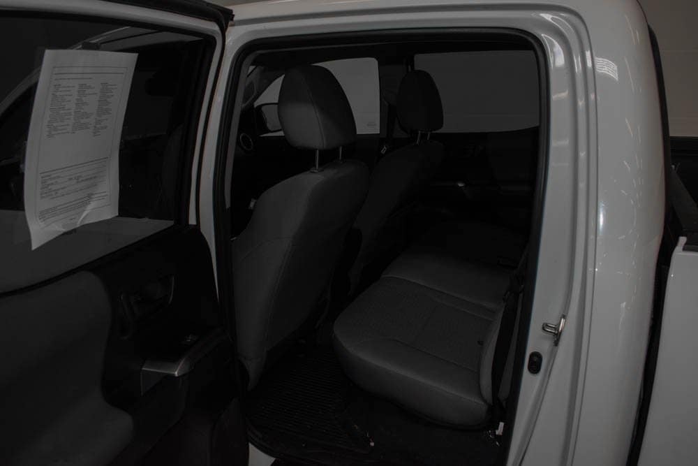 2019 Toyota Tacoma SR5 photo 20