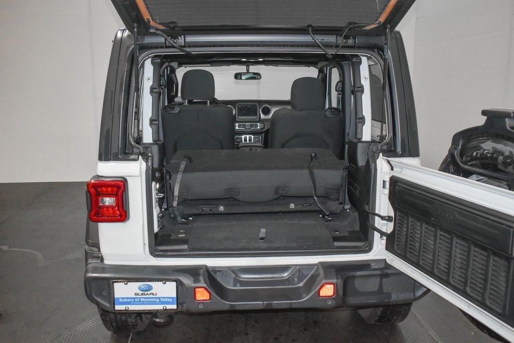 2021 Jeep Wrangler Sport S photo 21