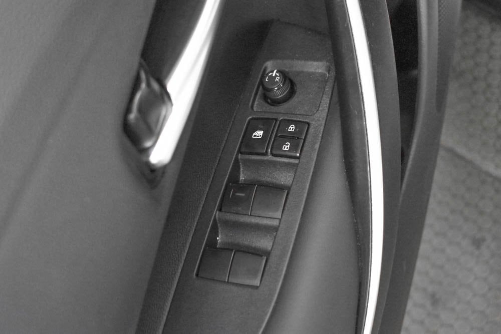 2023 Toyota Corolla SE photo 19