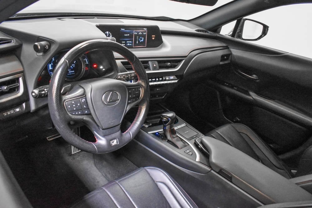 2020 Lexus UX 250h F SPORT Premium photo 16