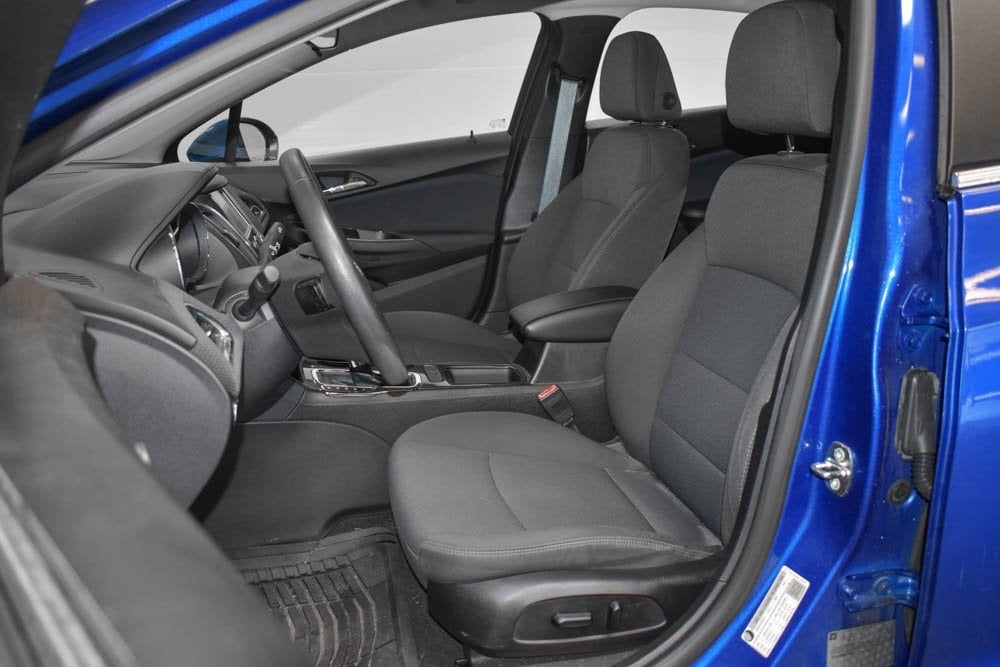 2017 Chevrolet Cruze LT photo 17
