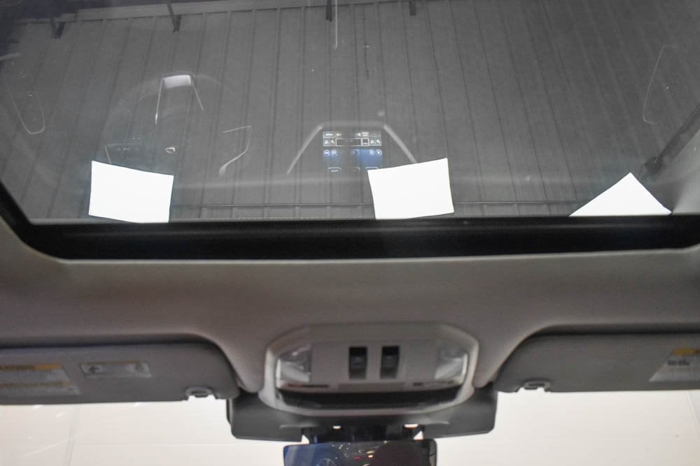 2023 Subaru Ascent Touring photo 19
