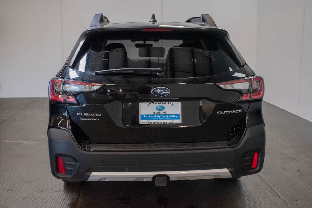 2020 Subaru Outback Limited photo 8