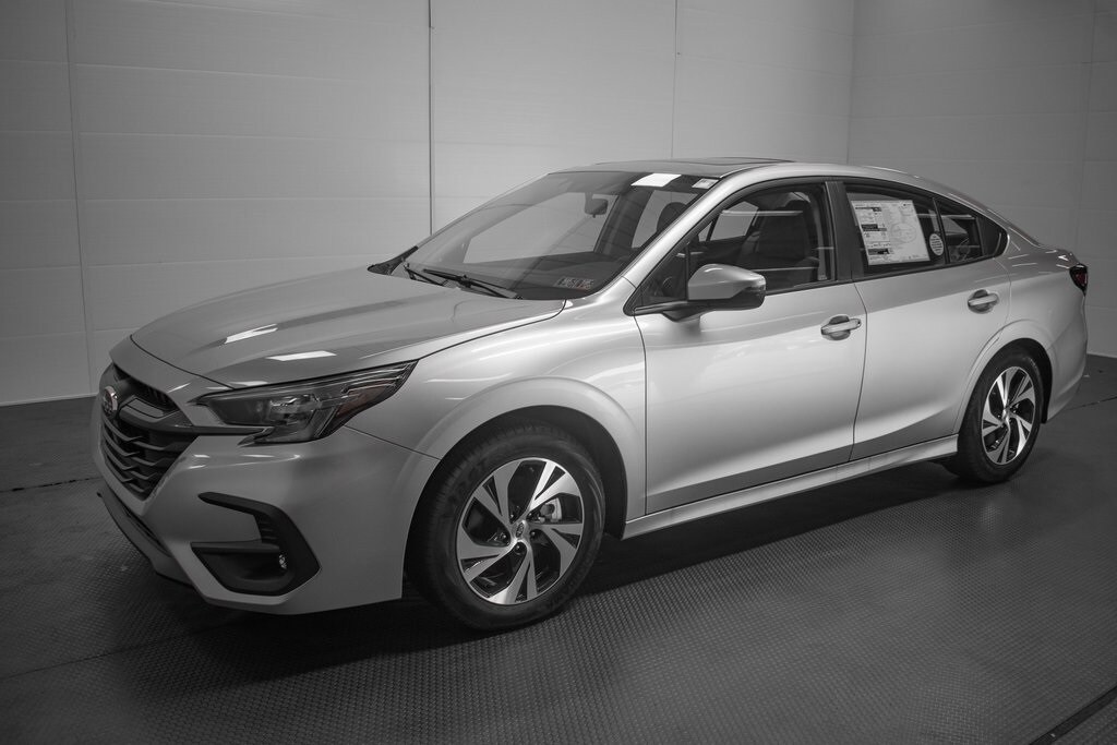 2025 Subaru Legacy Premium photo 3