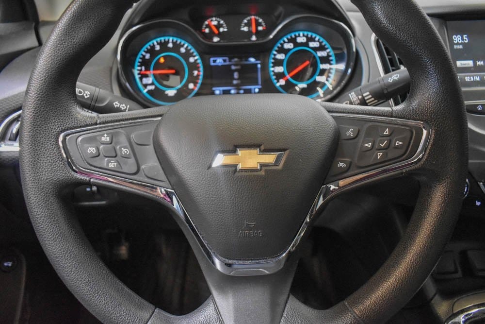 2017 Chevrolet Cruze LT photo 10
