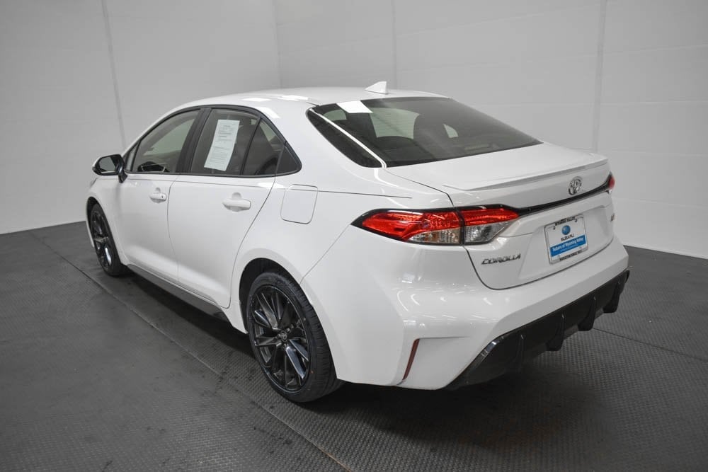 2023 Toyota Corolla SE photo 6
