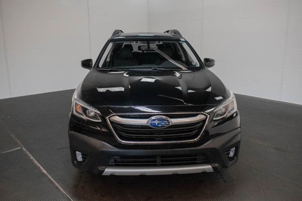 2020 Subaru Outback Limited photo 3