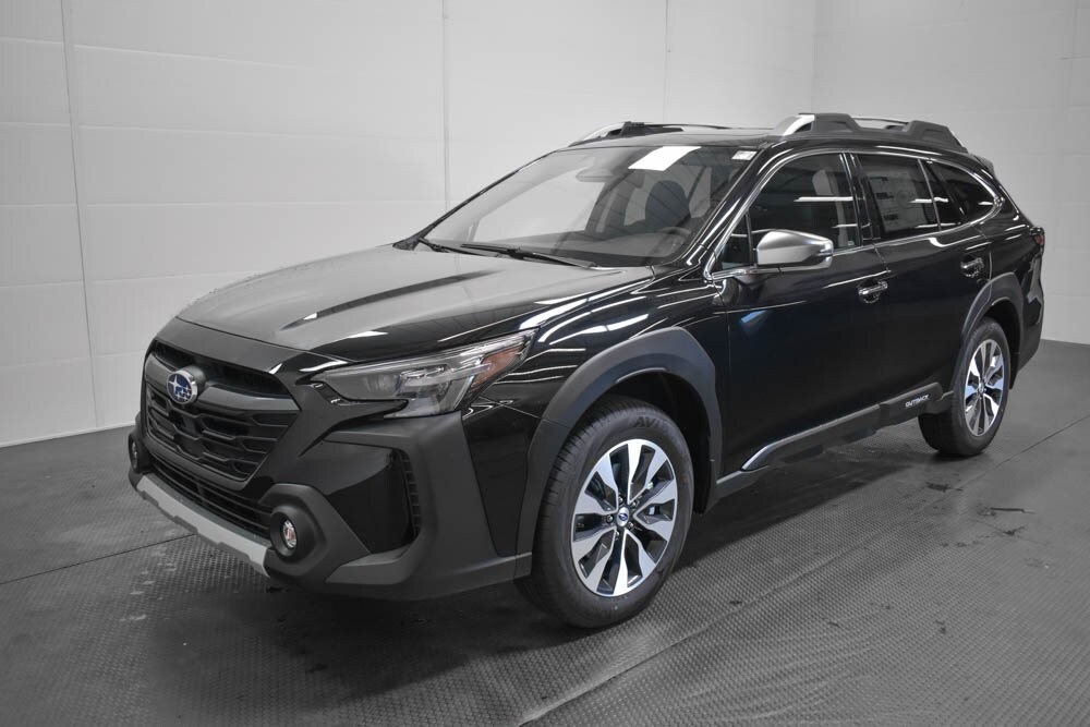 2025 Subaru Outback Touring XT photo 3
