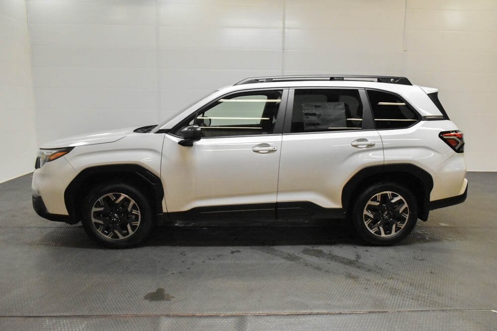 2026 Subaru Forester Premium photo 3