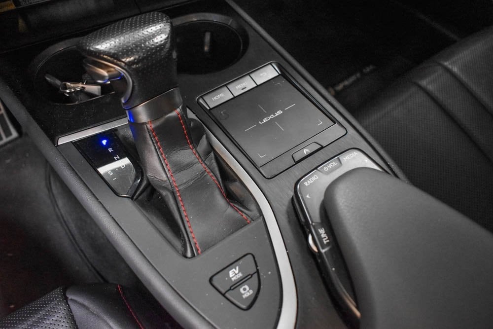 2020 Lexus UX 250h F SPORT Premium photo 21